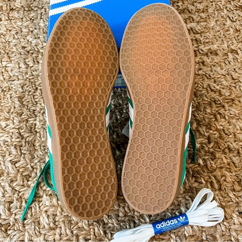 NWT Adidas Gazelle Originals Sneakers Courtyard Green Gum Sole Sz Men 5/Women 6 - Picture 13 of 16
